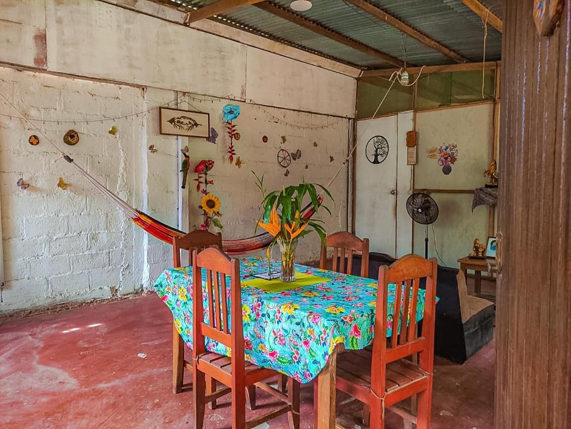 Rosa'S House Hotel Puerto Maldonado Ngoại thất bức ảnh